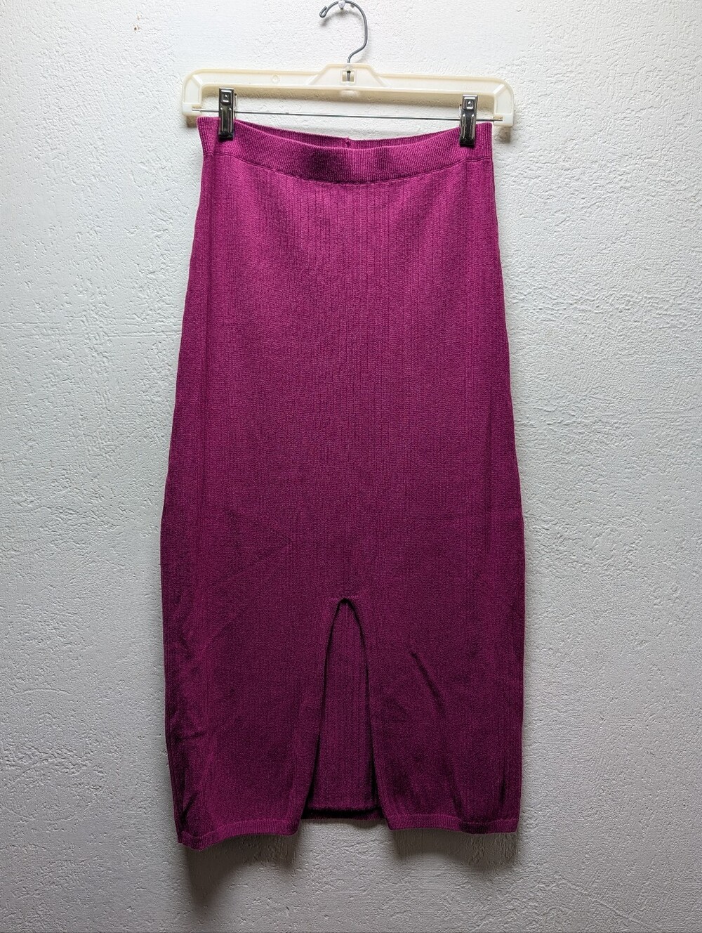 Women’s Free People Solid Berry Ribbed Knit Pencil Midi Skirt Slit Stretch Sz M